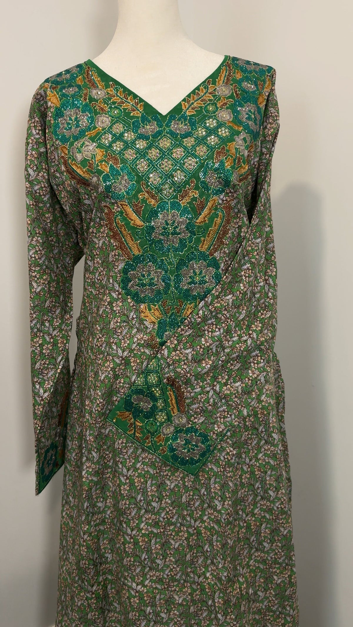 Green Blossom Mukhawar